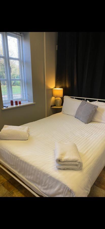 Stansted Airport Guest Rooms Bishop's Stortford Chambre photo